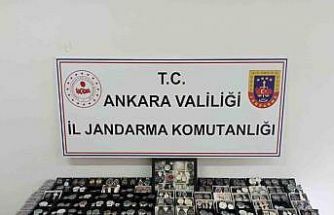 Ankara’da kaçakçılık operasyonları: Yasa dışı yollarla yurda sokulmuş tütün ürünü, gıda malzemesi ve çok sayıda saat ele geçirildi