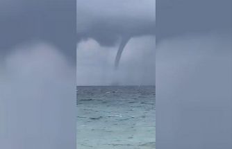 Antalya’da korkutan hortum karaya ulaşmadan kayboldu