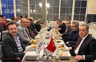 Atakaş ailesi iftar sofrasında buluştu