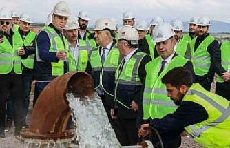 Avrupa’nın en büyük sera kümelenmelerinden biri Dikili’de yükseliyor