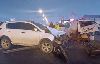 Bafra’da otomobil minibüse çarptı: 1 yaralı