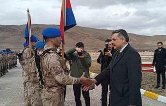 Bakan Çiftçi, asker ve vatandaşlarla bayramlaştı