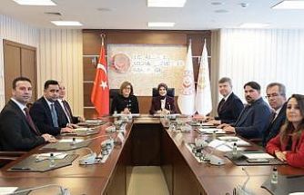 Bakan Göktaş: "Büyüklerimizin refahını ve sosyal hayata katılımını artıracak çalışmaları yaygınlaştırıyoruz"