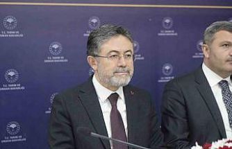 Bakan Yumaklı: "Gübre stoklarımızda herhangi bir problem yok"