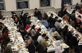 BARÜ ailesi geleneksel iftar programında buluştu