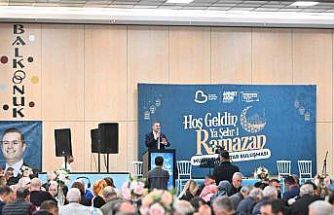 Başkan Akın, muhtarlarla iftarda bir araya geldi