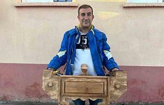 Başkan Başdeğirmen, kırılan boya sandığı yerine yenisi isteyen boyacıyı kırmadı