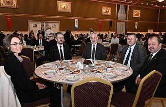 Başkan Başdeğirmen, üniversiteli gençlerle iftarda buluştu