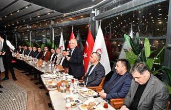 Başkan Büyükkılıç iftar sofralarında