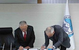 Başkan Büyükkılıç, Kartal Katlı Kavşağı için besmeleyi çekti, imzayı attı