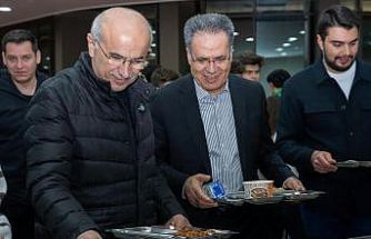 Başkan Er ile Rektör Akpolat sahur programında öğrencilerle bir araya geldi