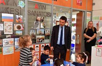 Başkan Erkan Aydın’dan çocuklara bayram ziyareti