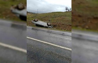 Batman’da sürücüsünün kontrolünden çıkan otomobil takla attı: 1 yaralı