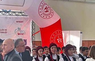 Bayburt Ortaokulu halk oyunlarında Türkiye finallerine yükseldi