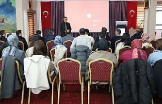 Bayburt’ta aday öğretmenler için uyum semineri başladı