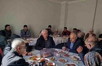 Bayburt’ta huzurevi sakinleri yakınlarıyla kahvaltıda buluştu