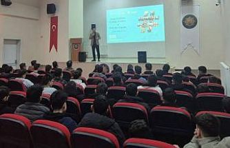 Bayburt’ta öğrencilere yapay zekâ eğitimi verildi