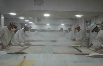 Bayram öncesi Gaziantep’te baklava mesaisi