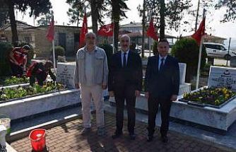 Bayram öncesi şehit mezarlarında çalışmalar yapıldı