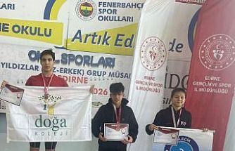 Bilecikli yüzücüden Edirne’de bronz madalya