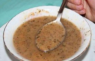 Bilecik’te Ramazan ayının vazgeçilmesi ısırgan otlu tarhana çorbası