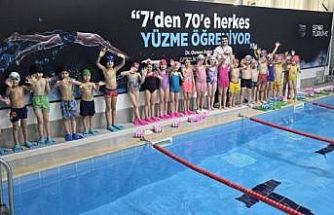 Bilecik’te yüzme antrenmanları performans odaklı sürüyor