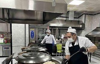 Bingöl’de her gün 2 bin 500 kişilik iftar yemeği