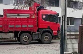 Bolu’da çalıntı tır sokakta park halinde bulundu