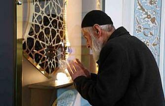 Bu camide Peygamber Efendimiz ’in Sakal-ı Şerifi her gün ziyarete açık