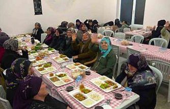 Bu köyde Ramazan boyunca yemeklere kadın eli değmiyor