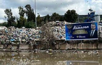 Buca’da çöp krizi: Belediye işçileri bu kez ’Nefes alamıyoruz’ diyerek eylem başlattı