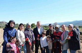 Buharkent’te 8 Mart’ta kadınlar unutulmadı