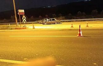 Buldan’da iki otomobil kavşakta çarpıştı; 1 yaralı