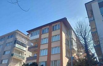 Bursa’da apartman çatısında yangın paniği
