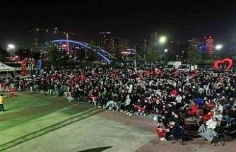 Bursa’da dev ekranda milli coşku