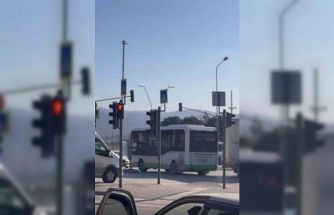 Bursa’da özel halk otobüsü ters şeride girdi