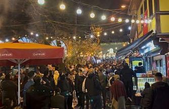 Bursa’da sahur kuyruğu kilometreyi aştı Tahanlı pide ve simit için izdiham