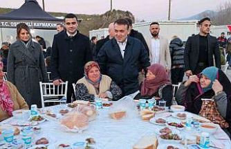 Büyük yangın sonrası yaralarını saran vatandaşlar iftarda bir araya geldi