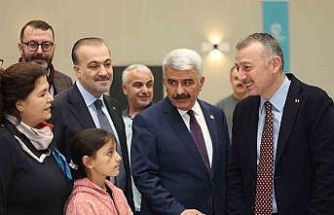 Büyükakın’dan sağlıkçılara: "Siz sadece meslek değil insanlık görevi yapıyorsunuz"