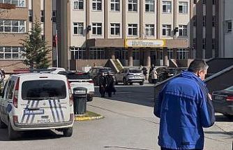 Çekmeköy’de lisede bıçaklı saldırı: 1 öğrenci, 2 öğretmen ve arkadaşını bıçakladı