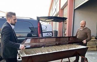 Cenaze hizmetini meslek edindiler, her gün ölümle burun buruna yaşıyorlar