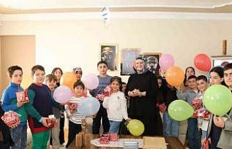 Çocuklara bayram tadında misafirlik