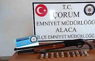 Çorum’da evinin penceresinden ateş açan şahıs polisleri harakete geçirdi