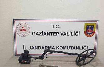 Define bulmak için kaçak kazı yapan 2 şahıs suçüstü yakalandı