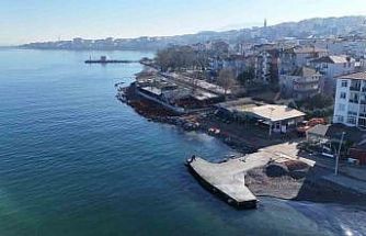 Değirmendere sahiline taşkınlara karşı dalgakıran inşa ediliyor