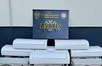 Depremzedelerden çaldıkları klimaları satan 2 şahıs yakayı ele verdi