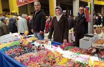 Devrek’te bayram şekerleri ve tatlıları görücüye çıktı
