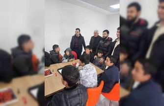 Dicle Kaymakamı Atış, gençlik kampında sporcu gençlerle buluştu