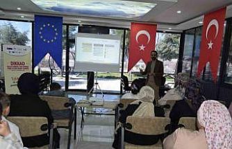 Dicle Yerel Eylem Grubu Derneğinden muhtar, kandın ve gençlere IPARD III eğitimi