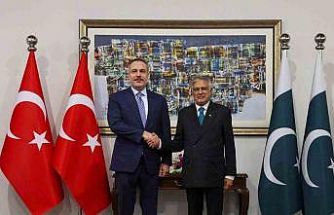 Dışişleri Bakanı Fidan, Pakistanlı mevkidaşı Dar ile görüştü
